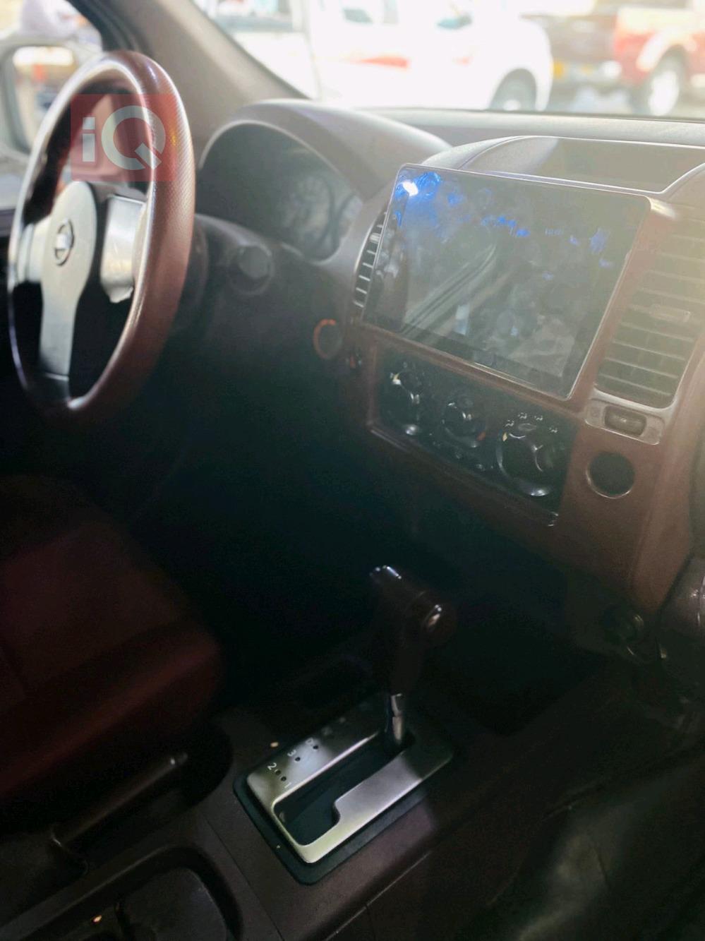 نيسان نافارا